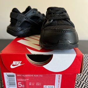 Nike Huarache Run
Baby/Toddler Shoes